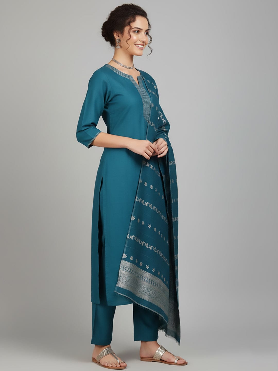 The Kurti Collection Women Thread detailed yoke Kurta and Trouser with Dupata