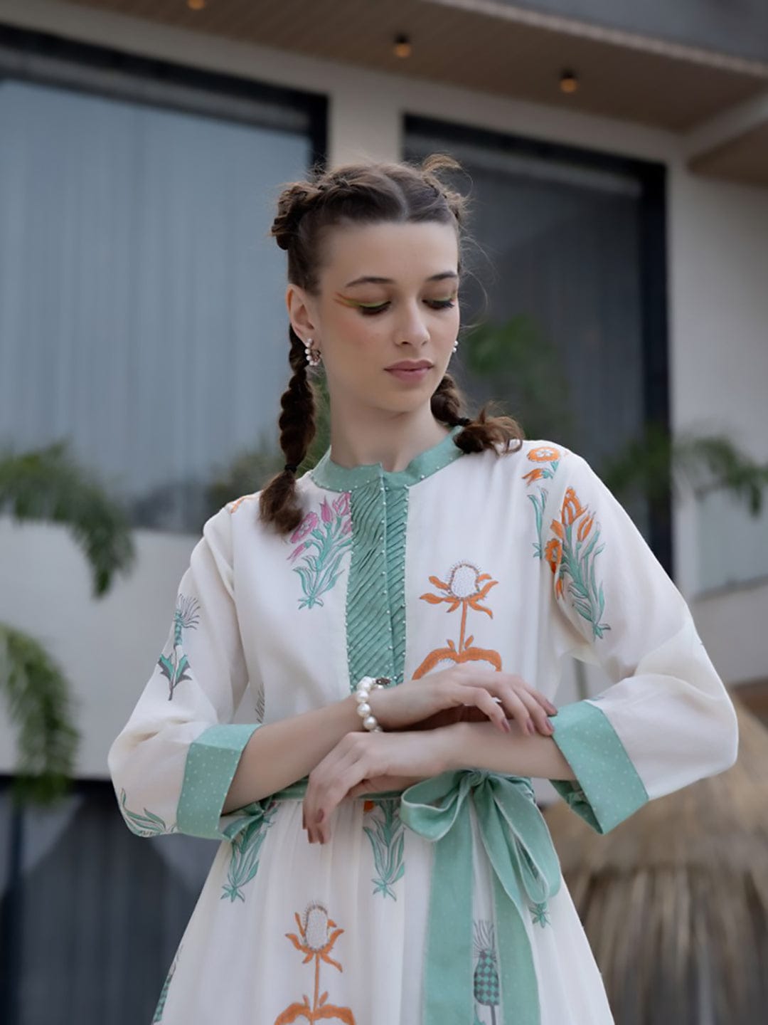 Long-Sleeve Midi dress perfect for vacation