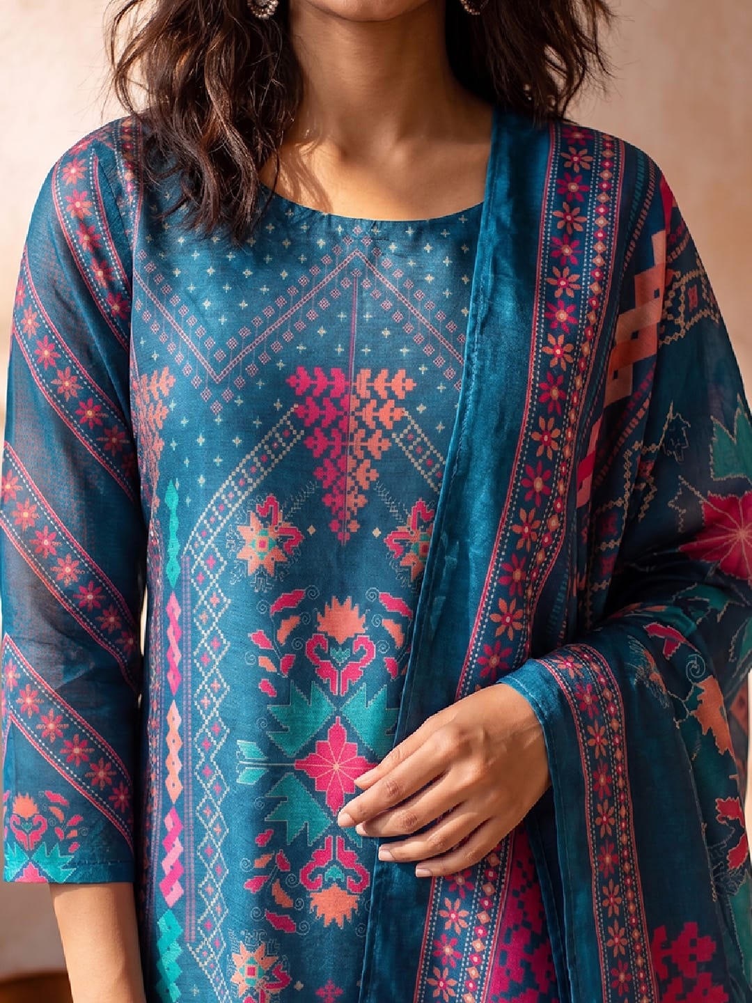 Kurta Set Featuring Artistic Prints And A Statement Dupatta