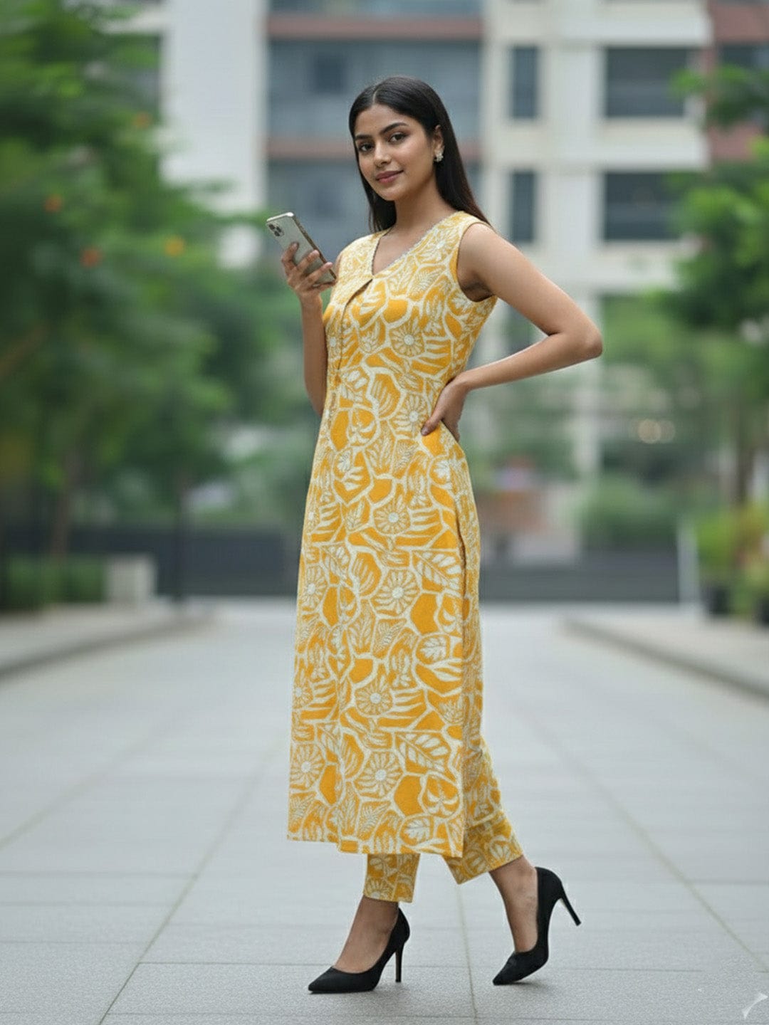 Marigold Botanical Sleeveless kurta set