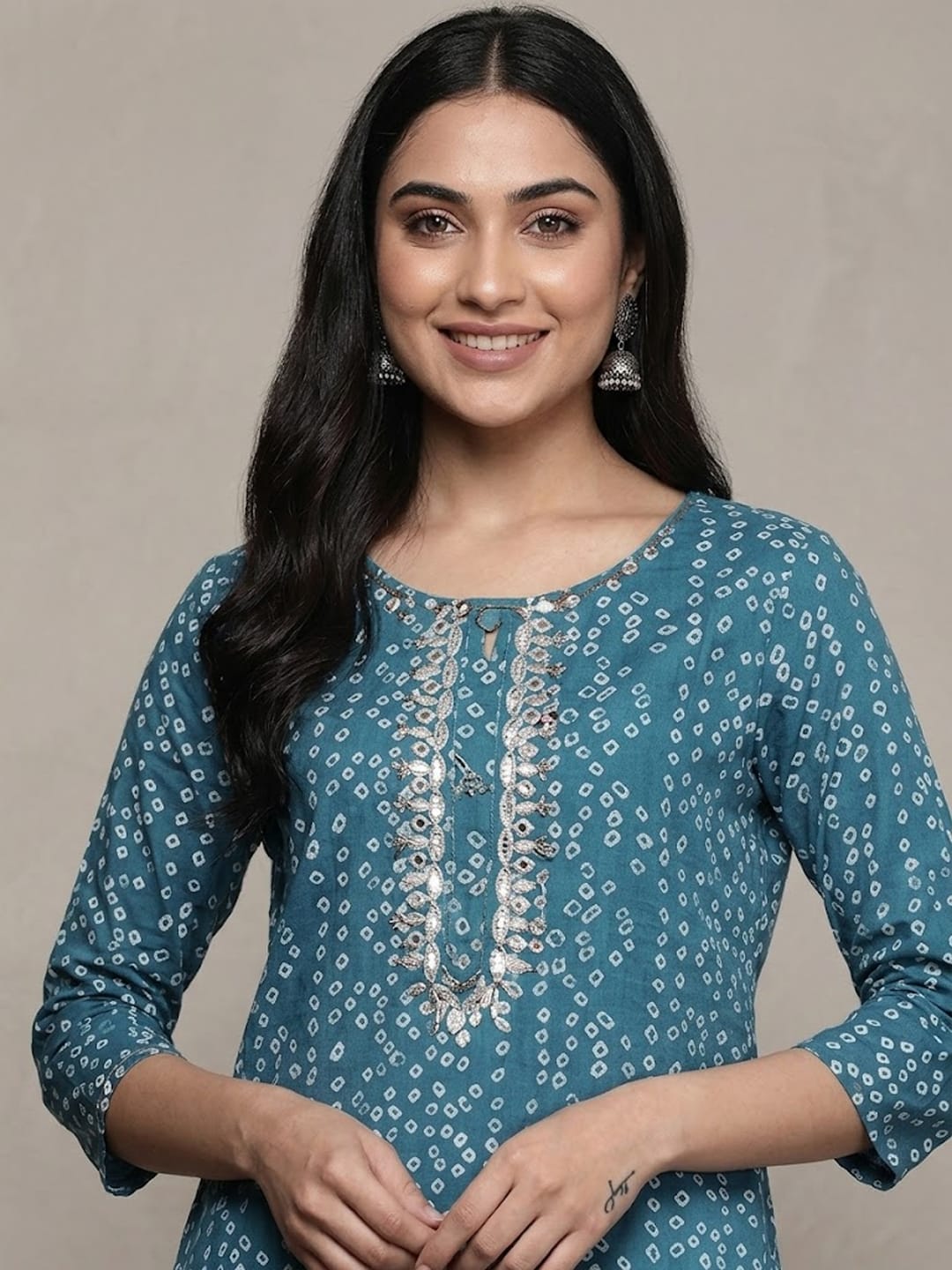 The Kurti Collection Women Turqoise Blue Bandhani Print Gotta Embellished Straight Kurta With Three Quarter Sleeves