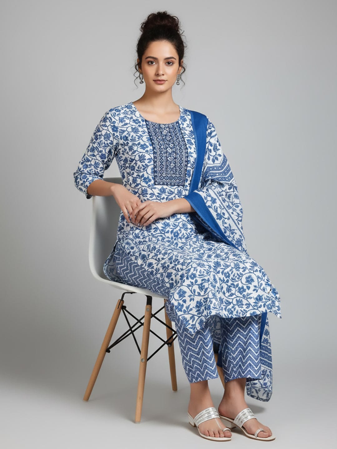 The Kurti Collection Women Ethnic Floral Printed V Neck Kurta Stripper Trouser & Dupatta