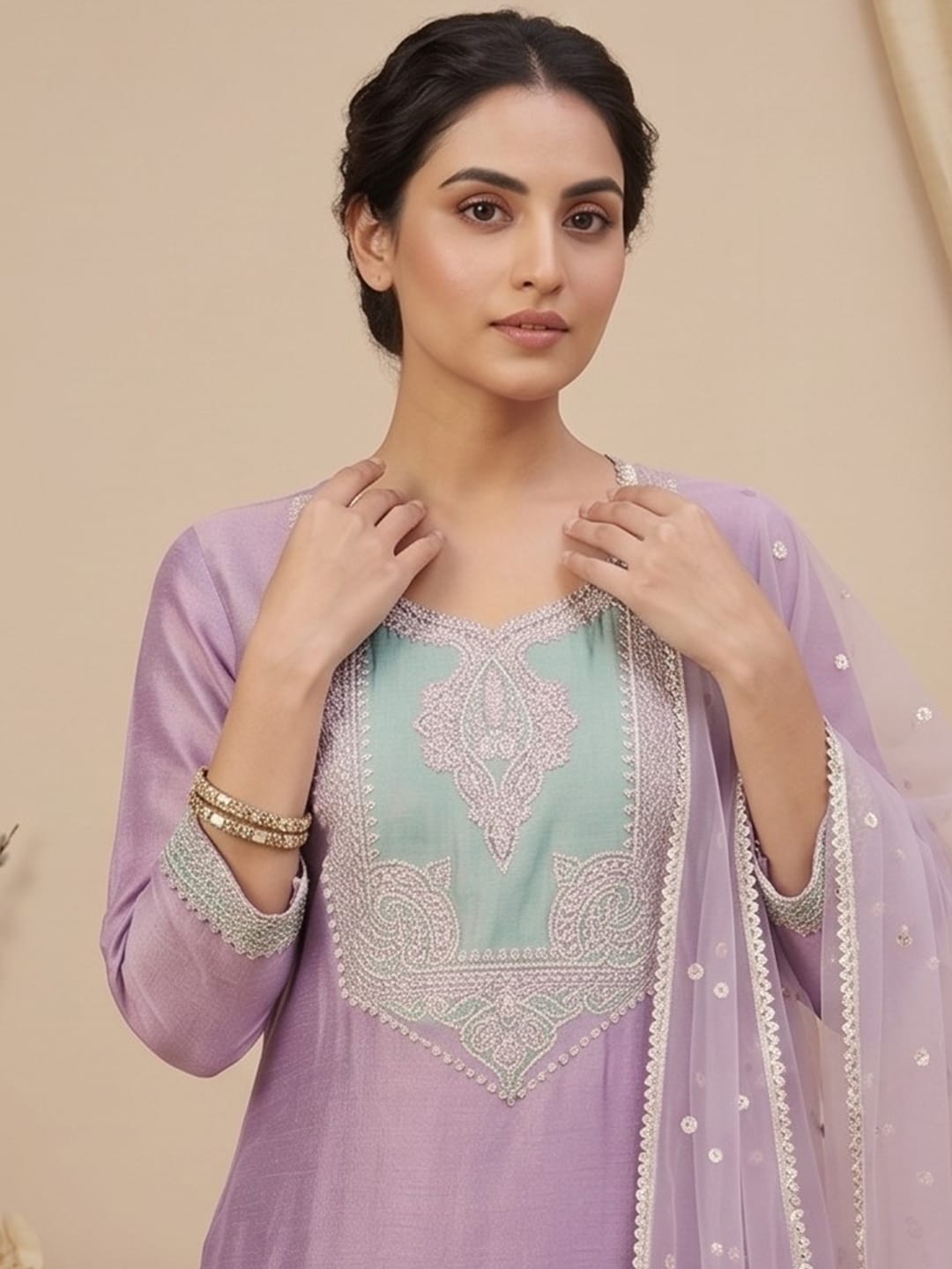 Varanga Women Shimmer Kurta Set With A Sequin-Detailed Net Dupatta