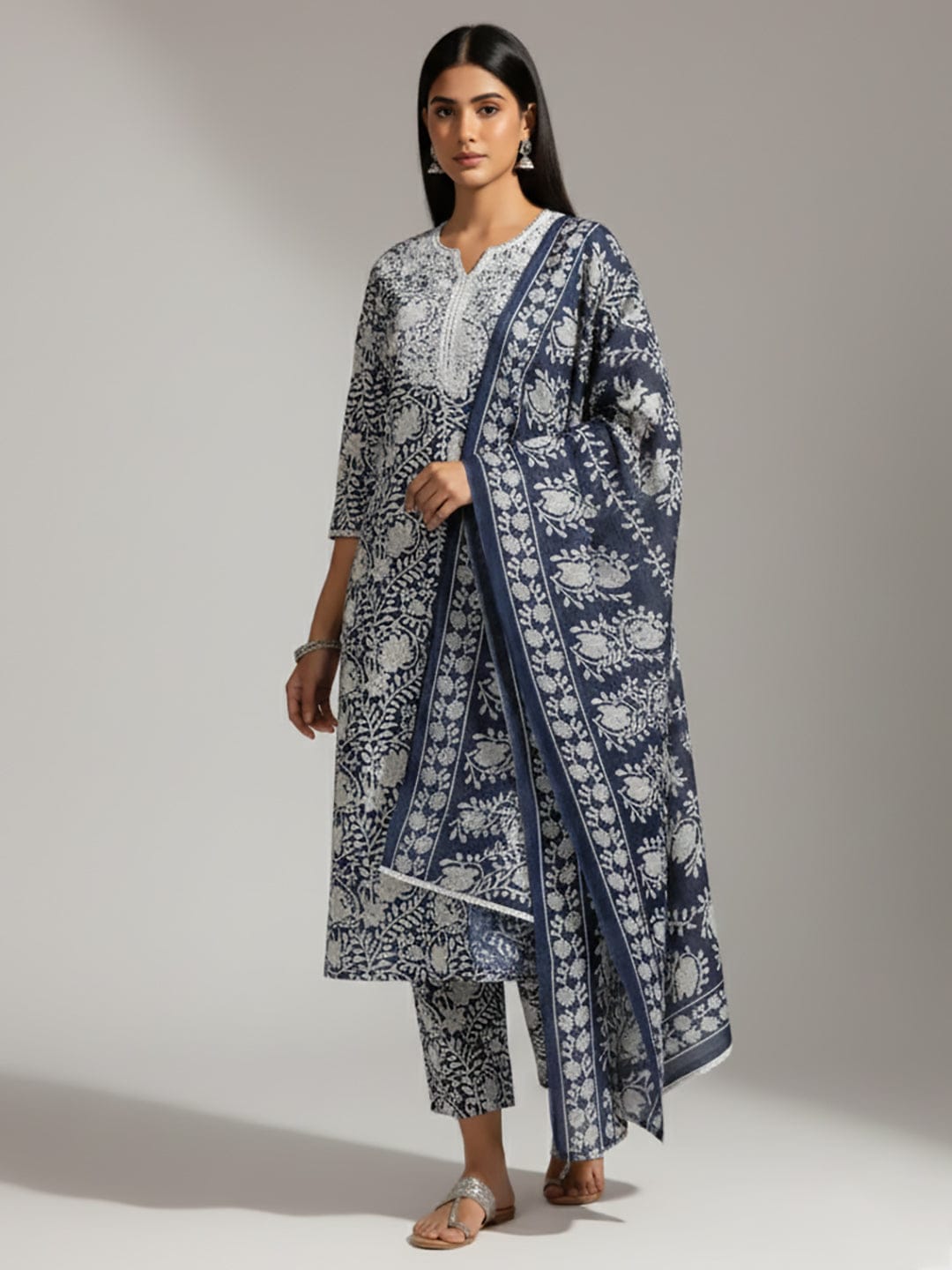 The Kurti Collection Women Ethnic Floral Printed Kurta With Trouser & Dupatta