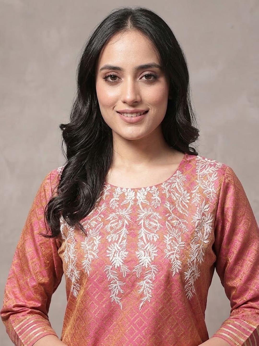 The Kurti Collection Women Gota Patti Embroidered Dual Tone Dobby Kurta