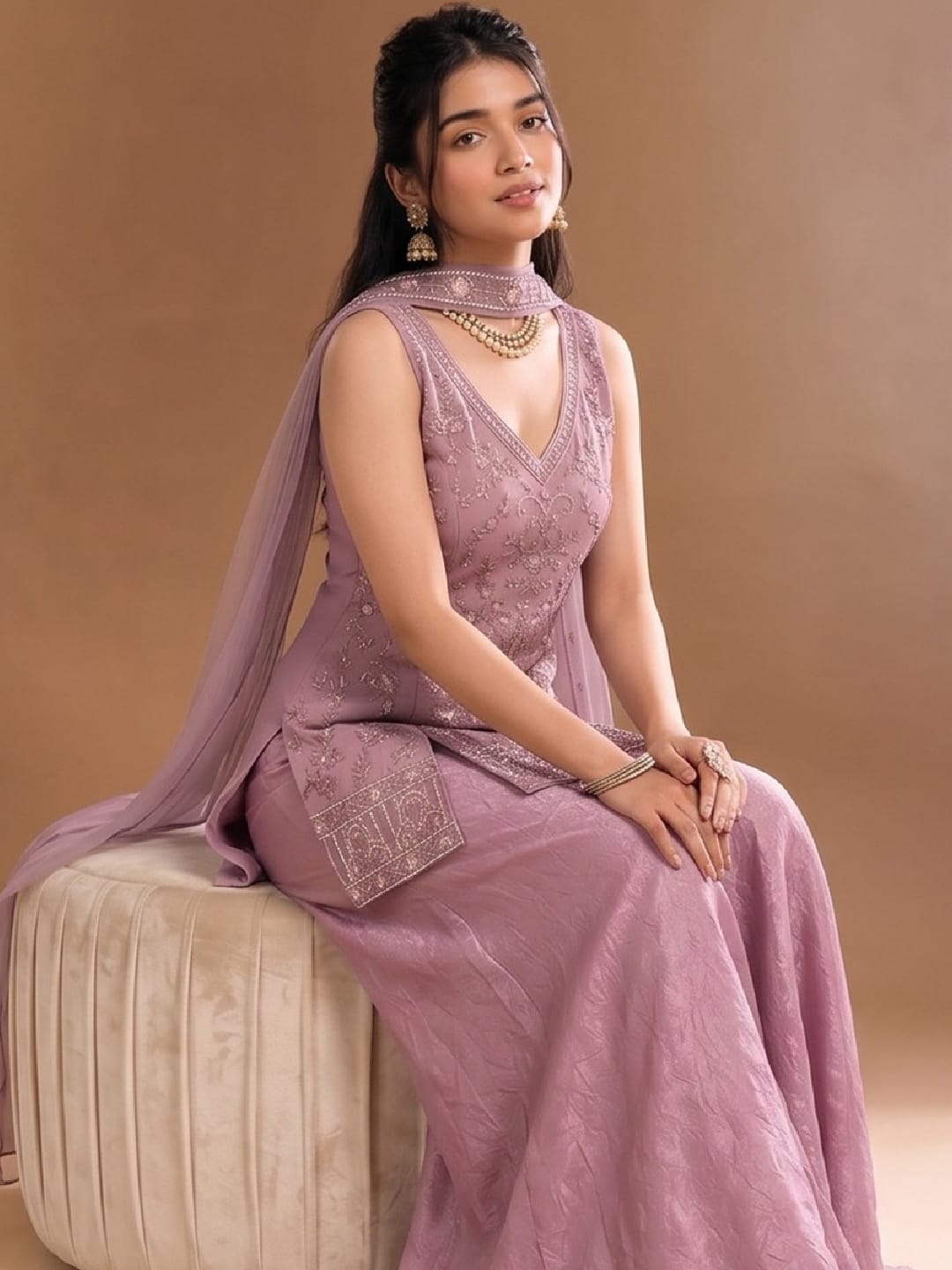 Women's Embroidered Shimmer Short Kurta With Palazzo And Dupatta