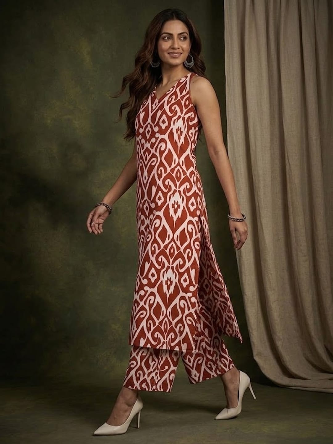 The Kurti Collection Women Red Ikat Printed Straight Kurta With Palazzo