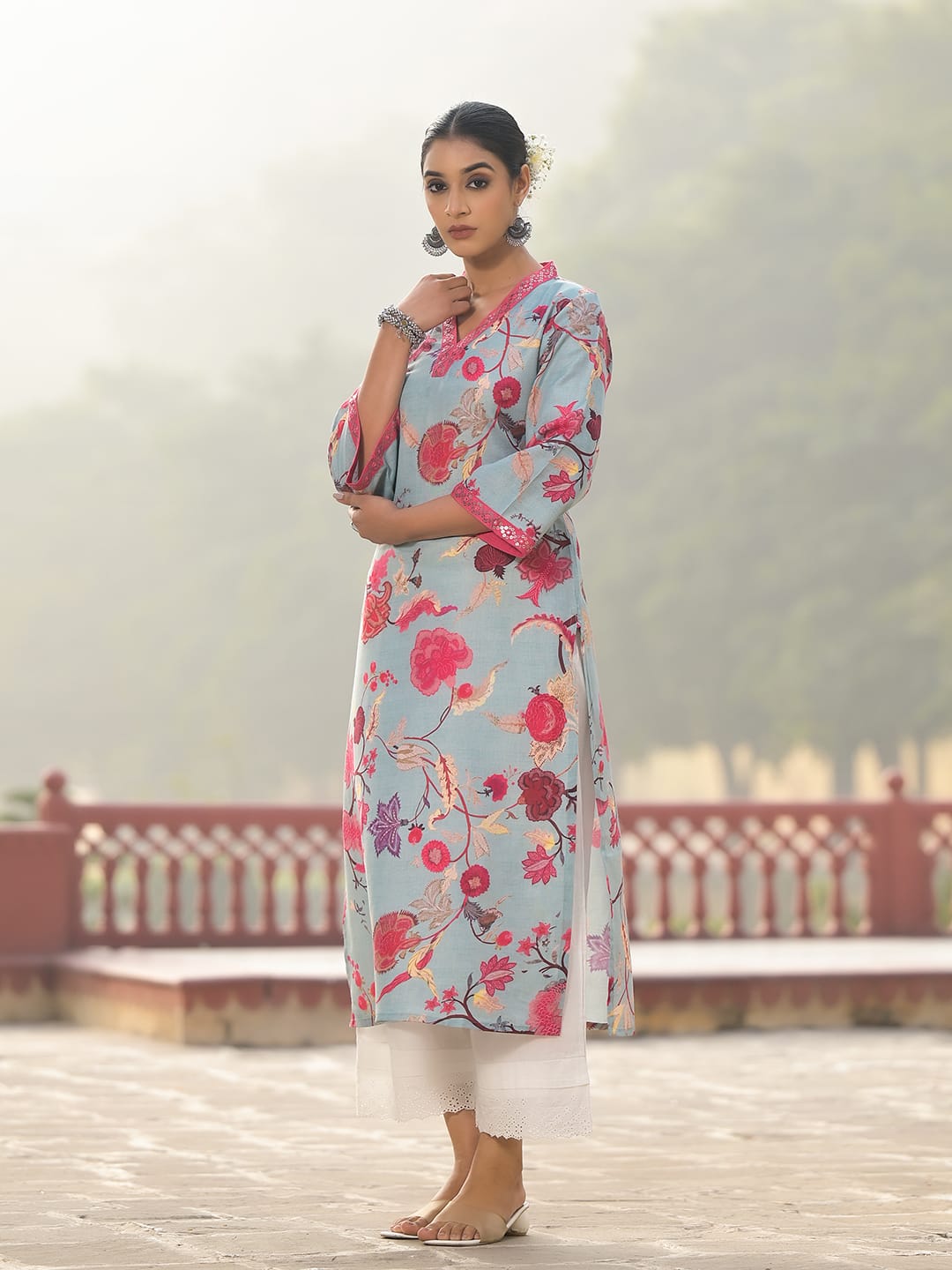 The Kurti Collection Women Sea Green Floral Printed Straight Kurta With 3/4Th Bell Sleeve.
