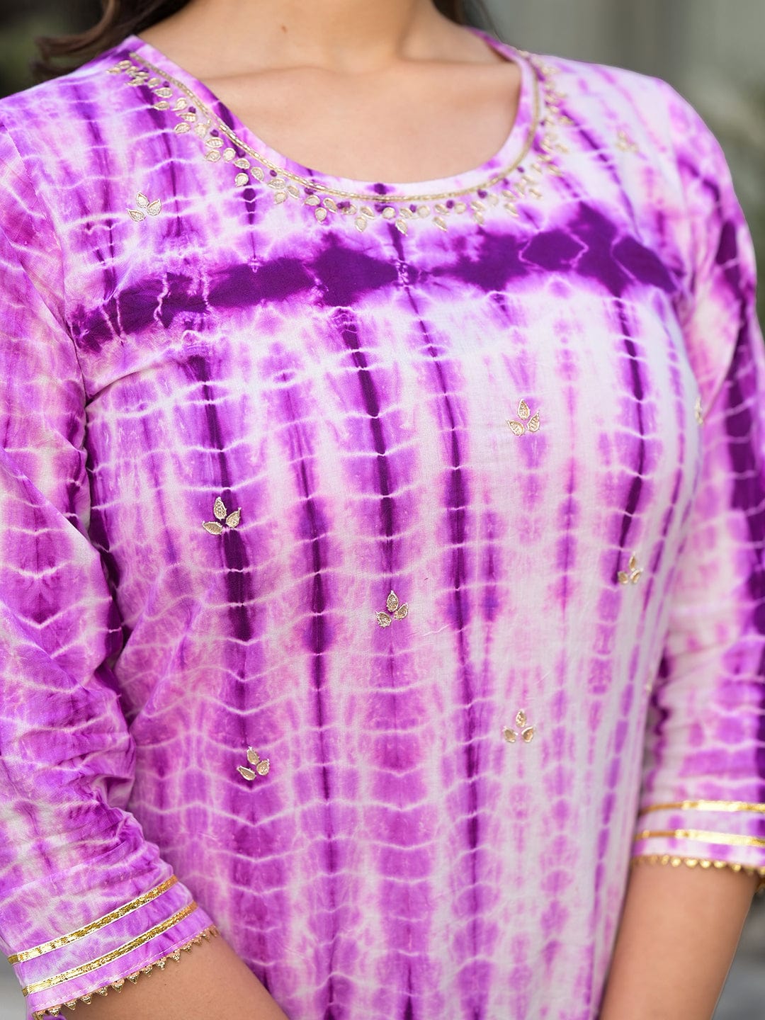 The Kurti Collection straight kurta with round neck paired with blue solid palazzo and blue solid dupatta.