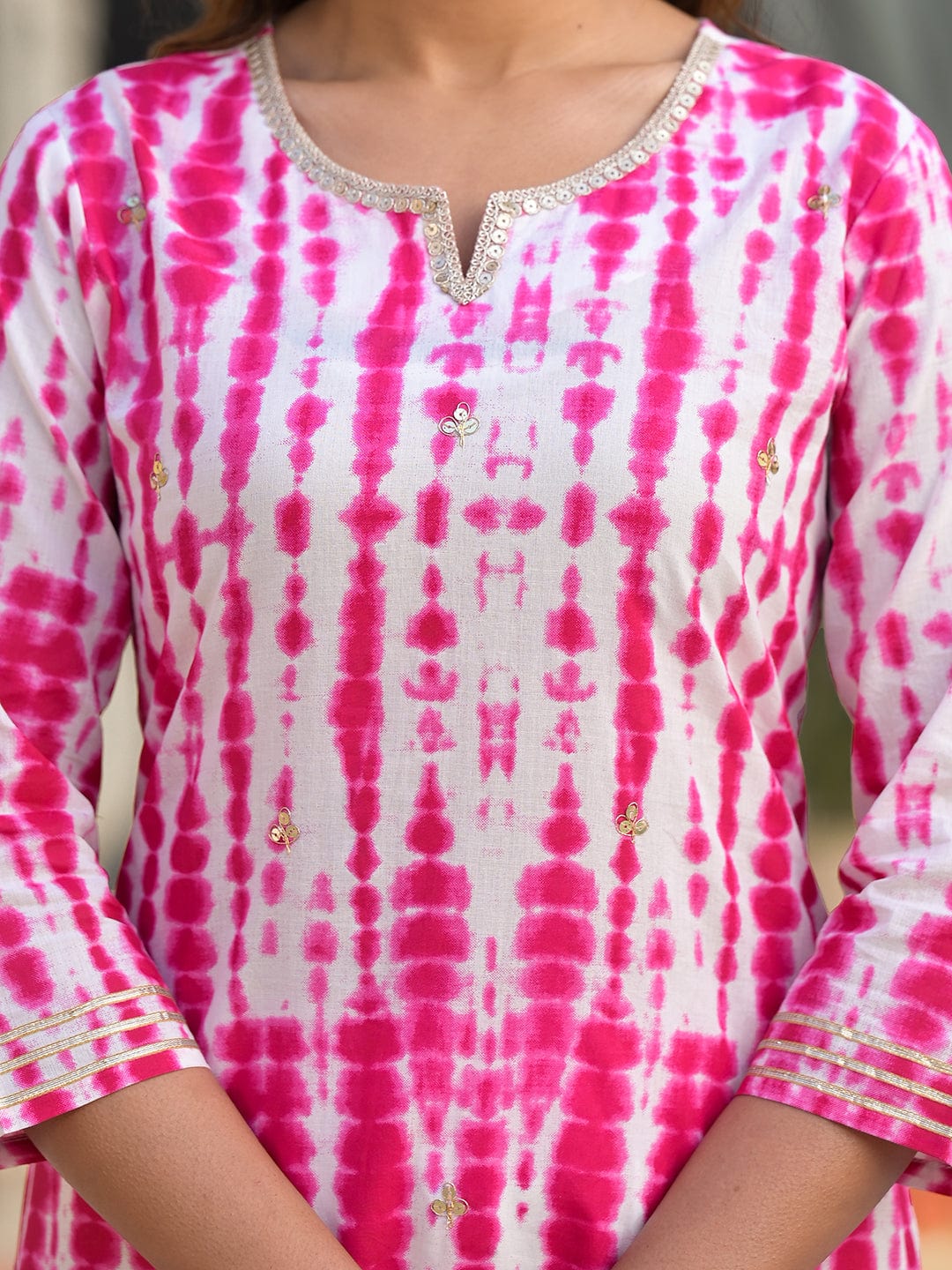 The Kurti Collection Women Pink Shibori Straight Kurta With Embellished Round Neck Js Vkur1028