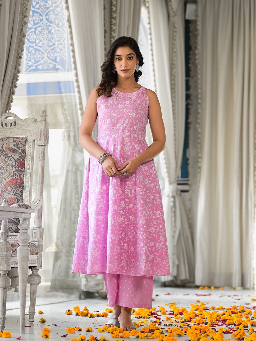 The Kurti Collection Women Lavender And White Floral Printed Anarkali Kurta Paired With Tonal Bottom
