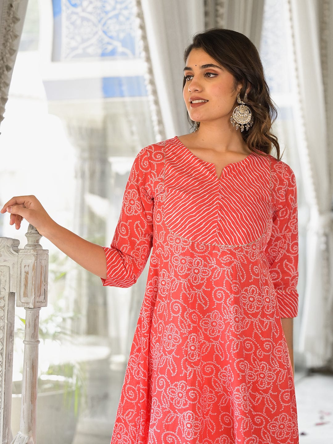 The Kurti Collection Women Peach And White Bandhani With Leheriya Mix Printed Anarkali Kurta With Gotta Work And Round Neck Js Vkur112510734