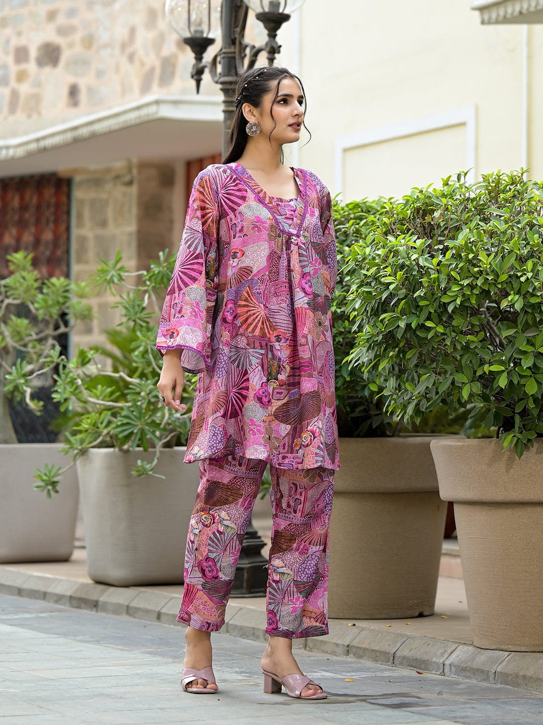 The Kurti Collection Women Purple Abstract Printed V-Neck A-Line Kurta Paired With Tonal Bottom