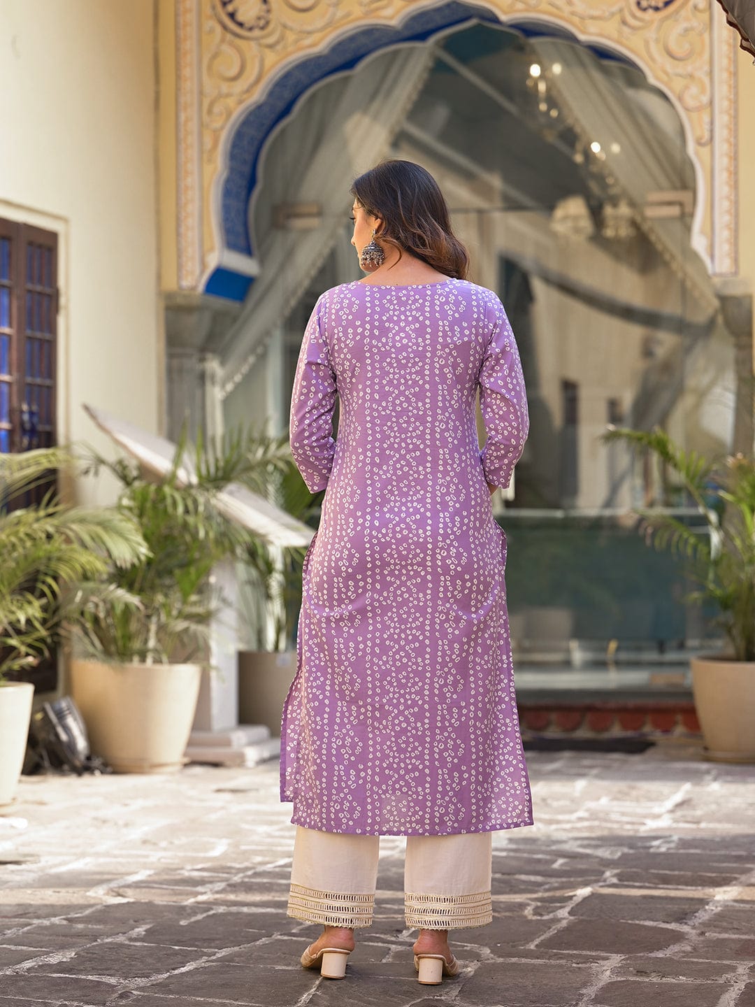 The Kurti Collection Lavender Bandhani Print Embroidered Kurta Has Round Neck