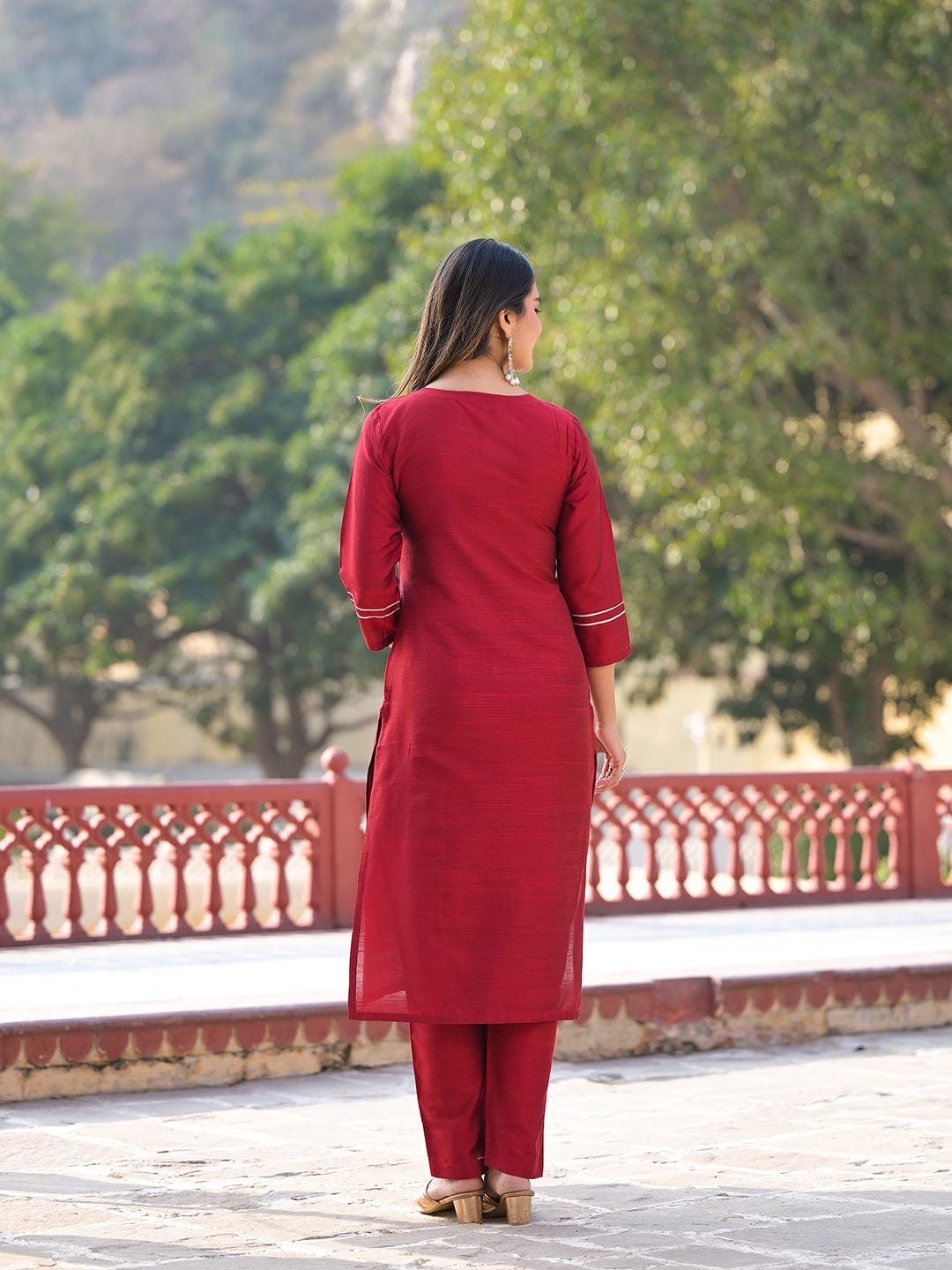 The Kurti Collection Maroon Yoke Embroidered Straight Kurta Paired With Sgtraight Pant And Leheriya Dupatta
