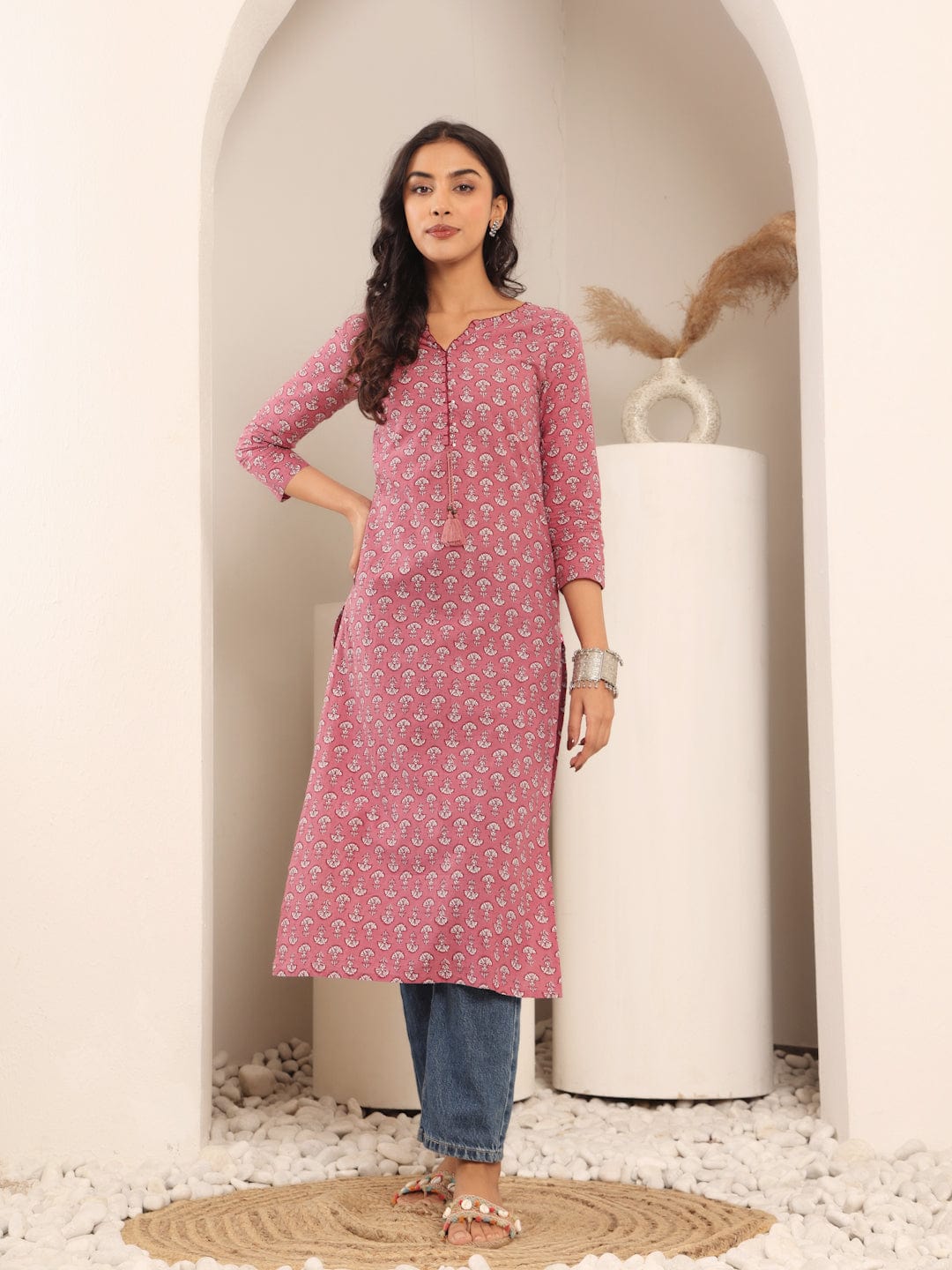 The Kurti Collection Women Pink & White Printed Straight Kurta