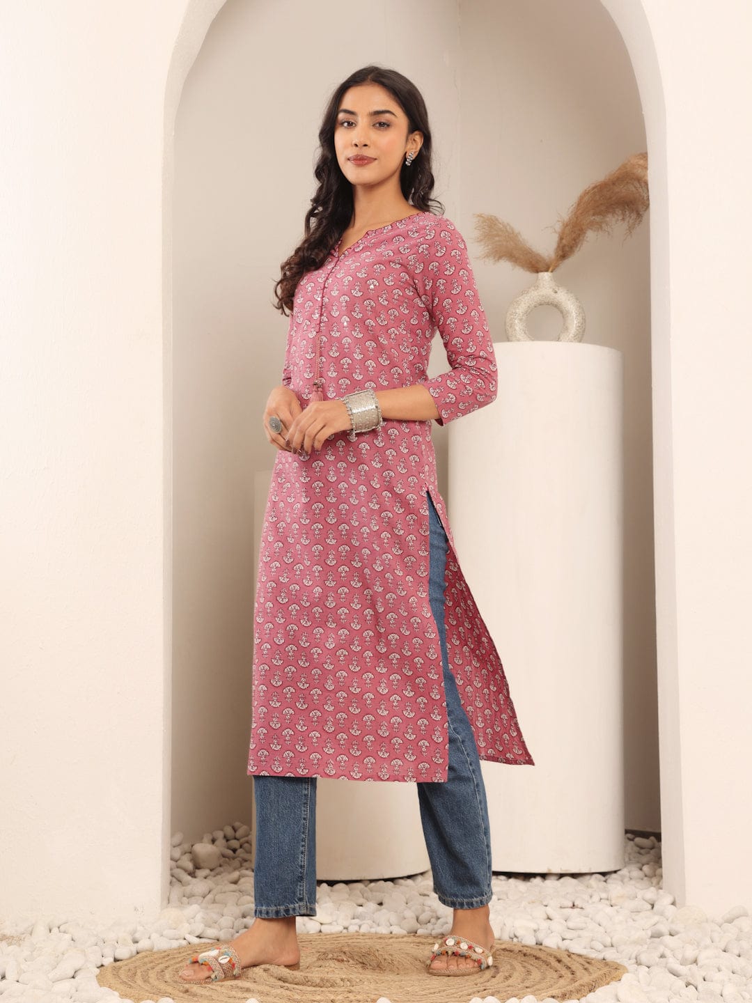 The Kurti Collection Women Pink & White Printed Straight Kurta