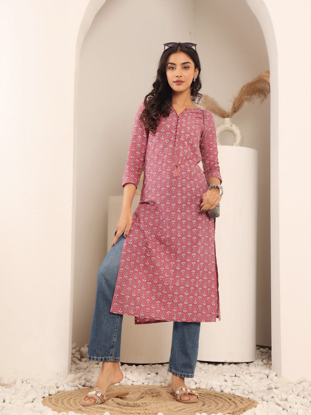 The Kurti Collection Women Pink & White Printed Straight Kurta