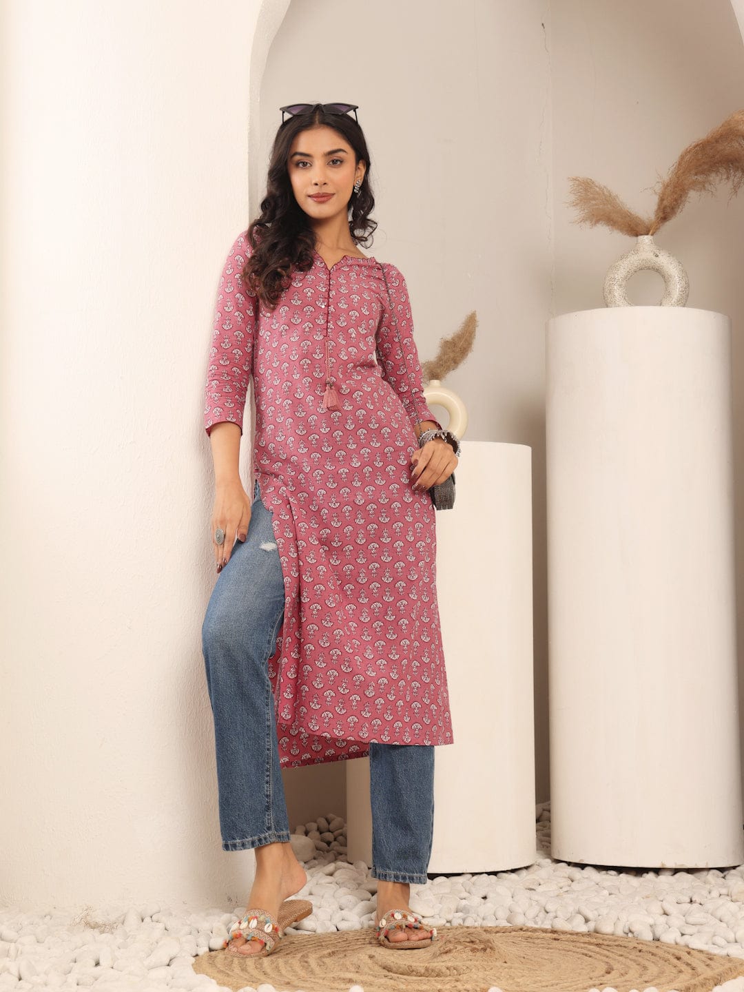 The Kurti Collection Women Pink & White Printed Straight Kurta