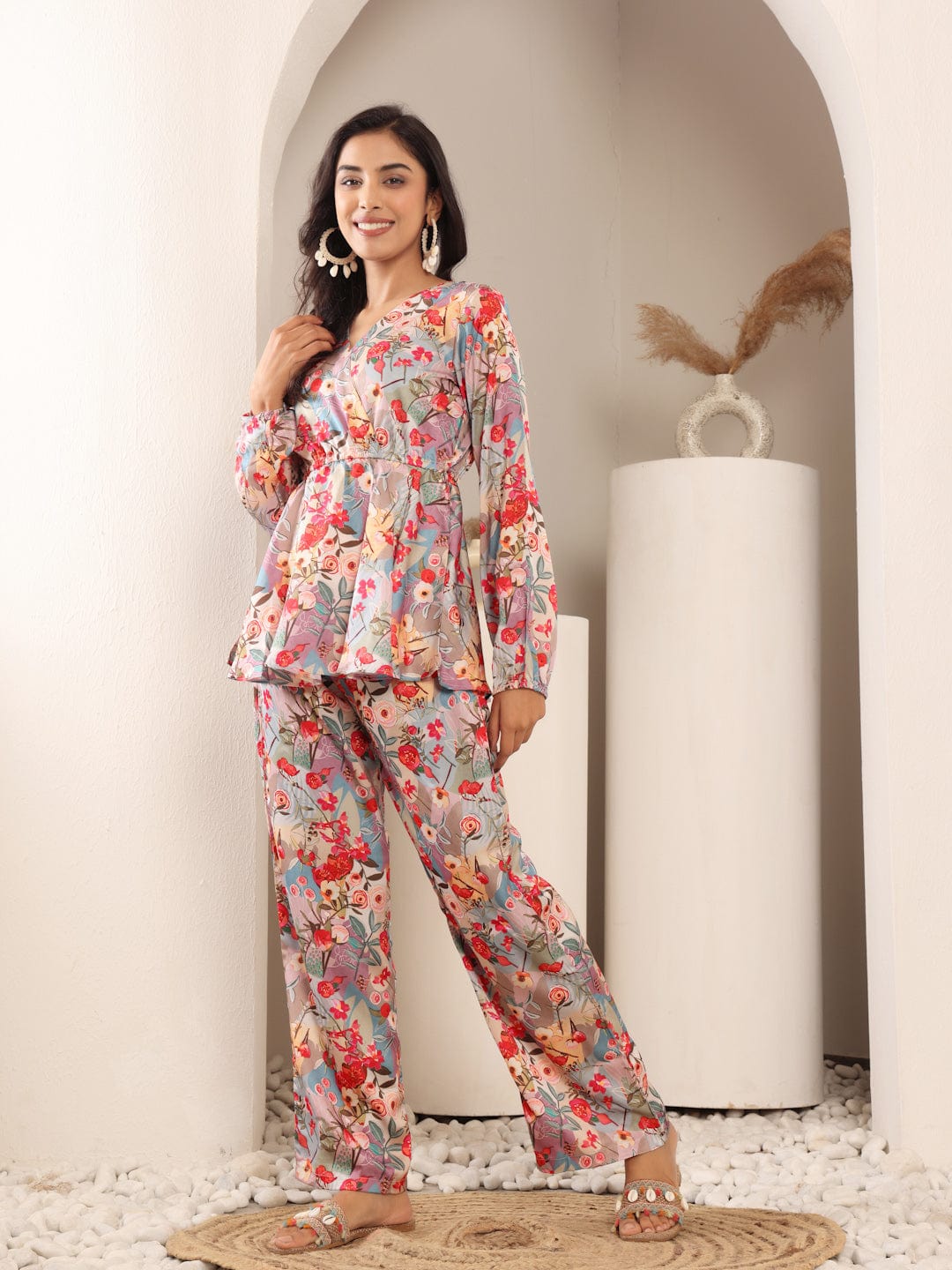 The Kurti Collection Women Lavender & Coral Abstract Floral Printed Peplum Top Paired With Straight Printed Bottom