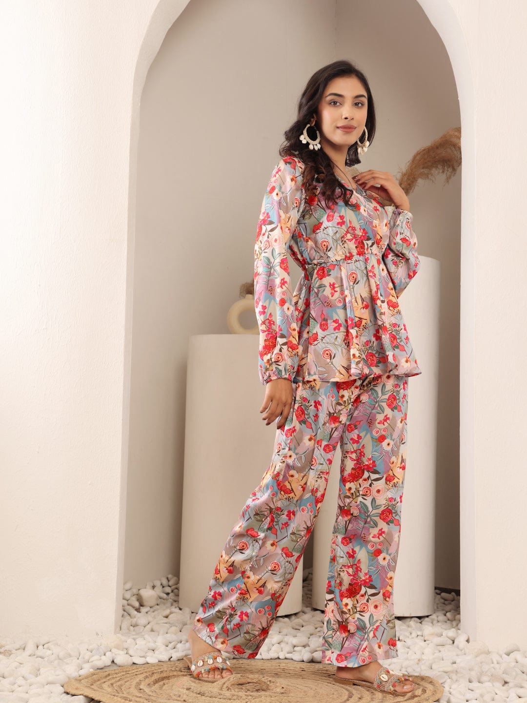 The Kurti Collection Women Lavender & Coral Abstract Floral Printed Peplum Top Paired With Straight Printed Bottom