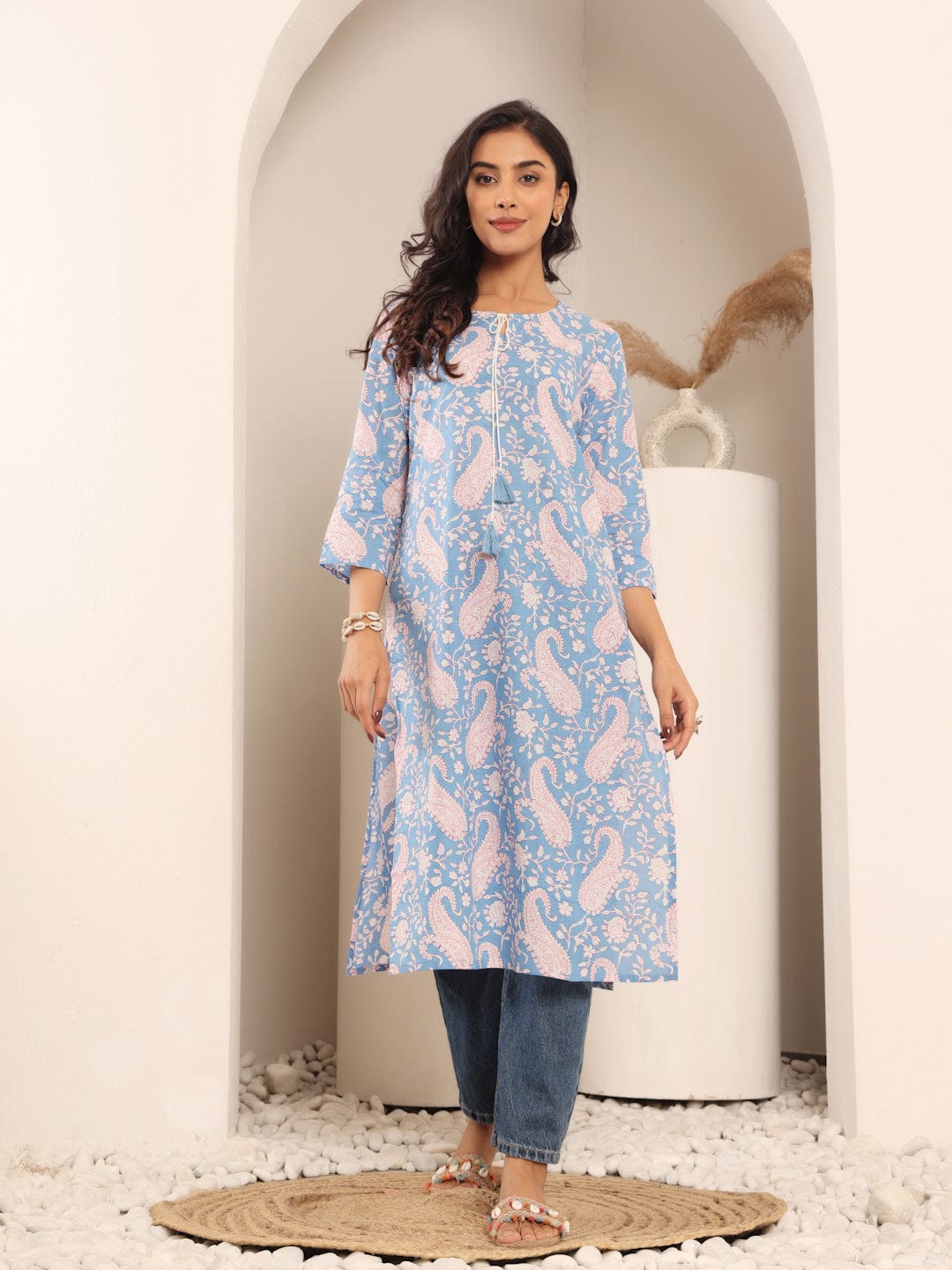 The Kurti Collection Women Blue Paisely Printed Round Neck With Drawstring Details Straight Kurta With Side Slit.