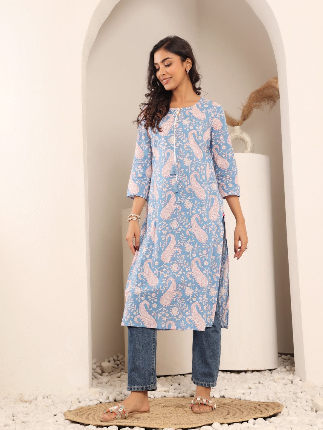 The Kurti Collection Women Blue Paisely Printed Round Neck With Drawstring Details Straight Kurta With Side Slit.