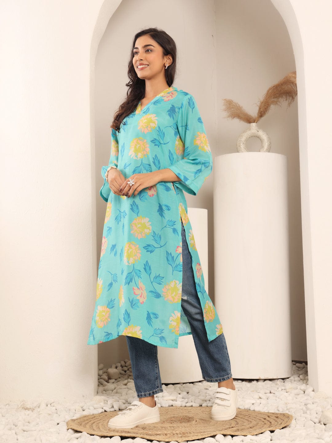 The Kurti Collection Women Turqouise Blue Floral Printed Straight Kurta With Three Quarter Bell Sleeves