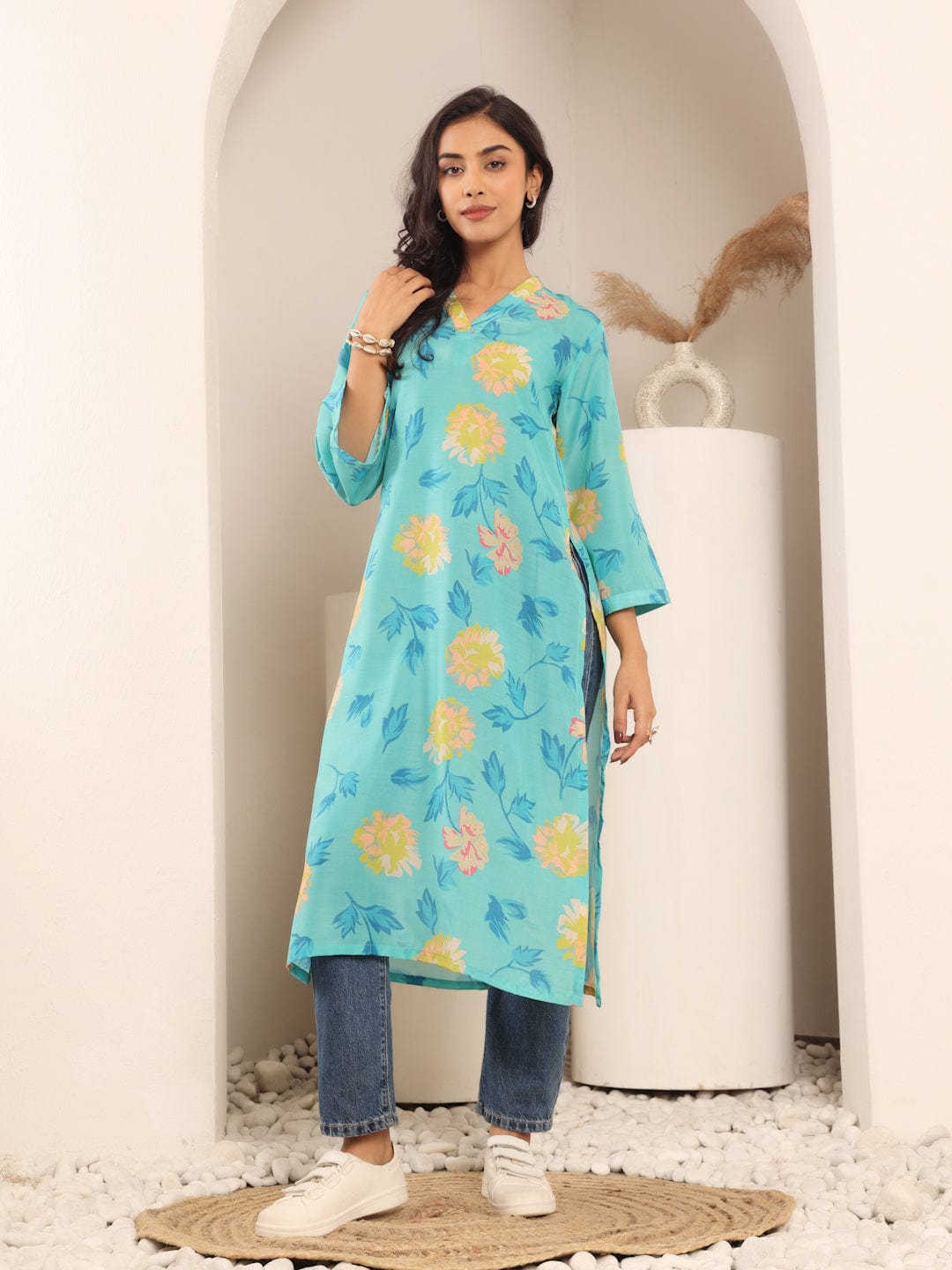 The Kurti Collection Women Turqouise Blue Floral Printed Straight Kurta With Three Quarter Bell Sleeves
