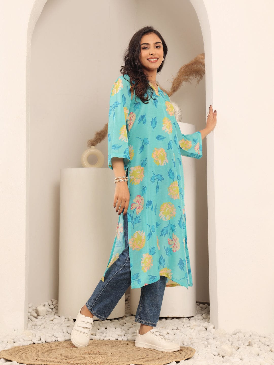 The Kurti Collection Women Turqouise Blue Floral Printed Straight Kurta With Three Quarter Bell Sleeves