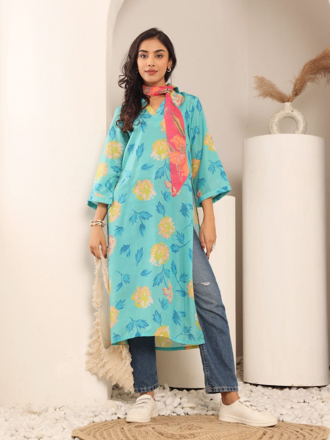 The Kurti Collection Women Turqouise Blue Floral Printed Straight Kurta With Three Quarter Bell Sleeves