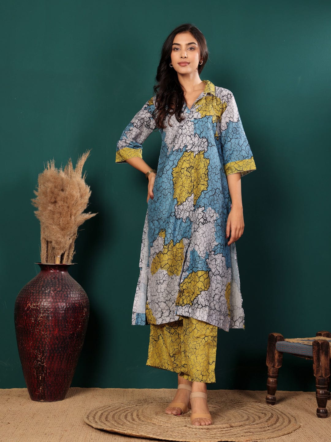 The Kurti Collection Women Abstract Printed Kurta With Flared Bottom