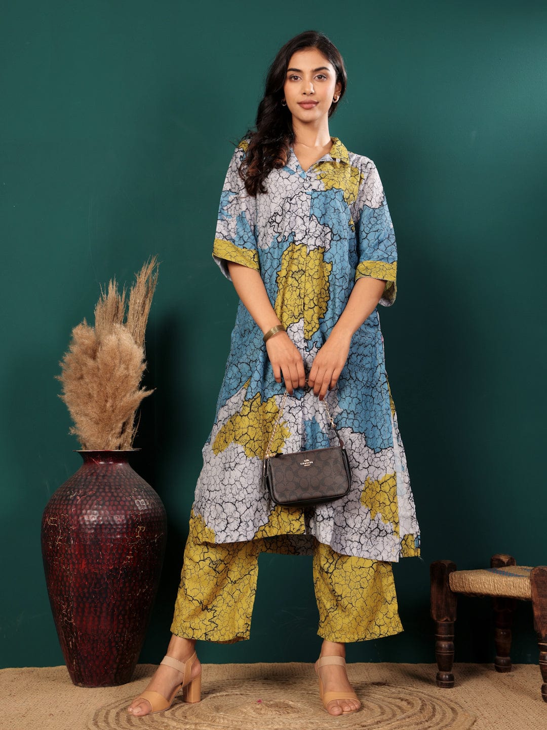 The Kurti Collection Women Abstract Printed Kurta With Flared Bottom