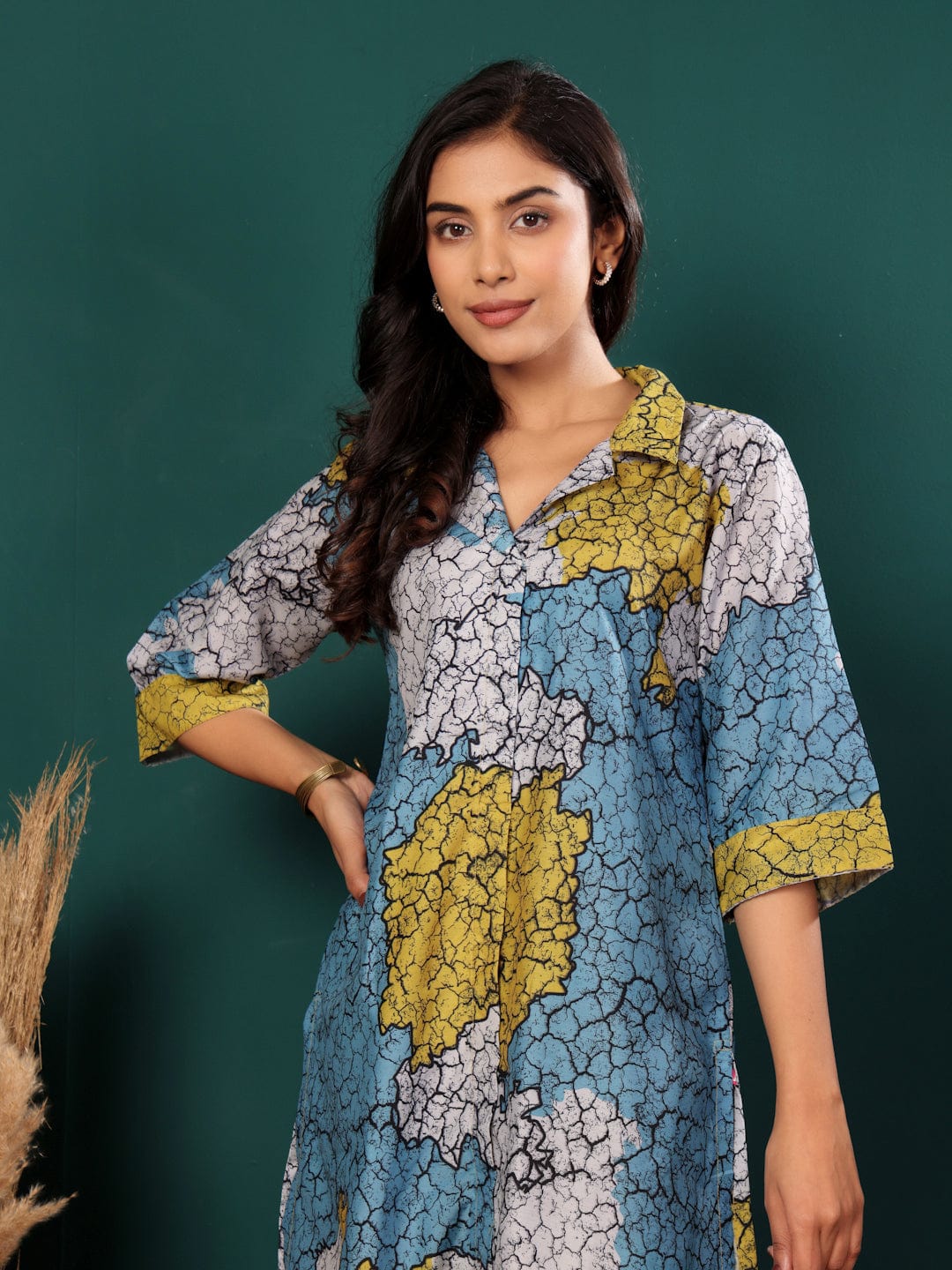 The Kurti Collection Women Abstract Printed Kurta With Flared Bottom