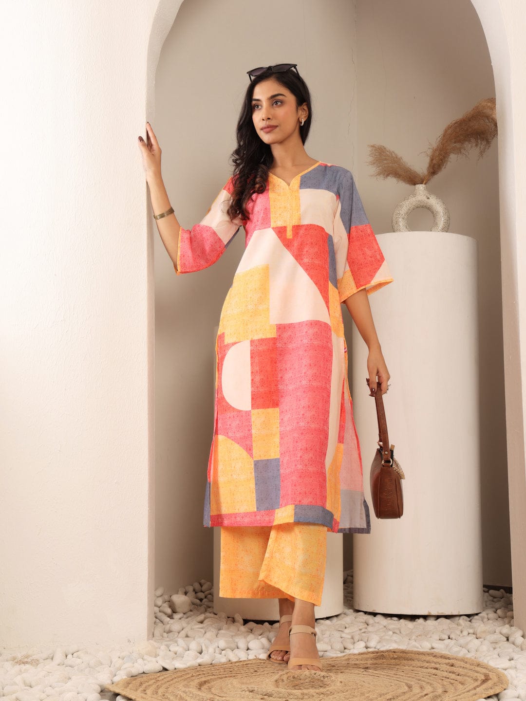 The Kurti Collection Women V Neck Abstract Printed Straight Kurta Paired With Bottom