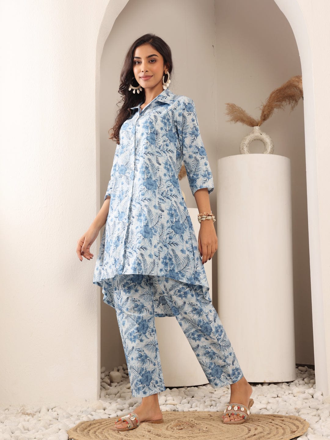 The Kurti Collection Women Blue Floral Printed Hi-Low Hem Style Kurta Sets