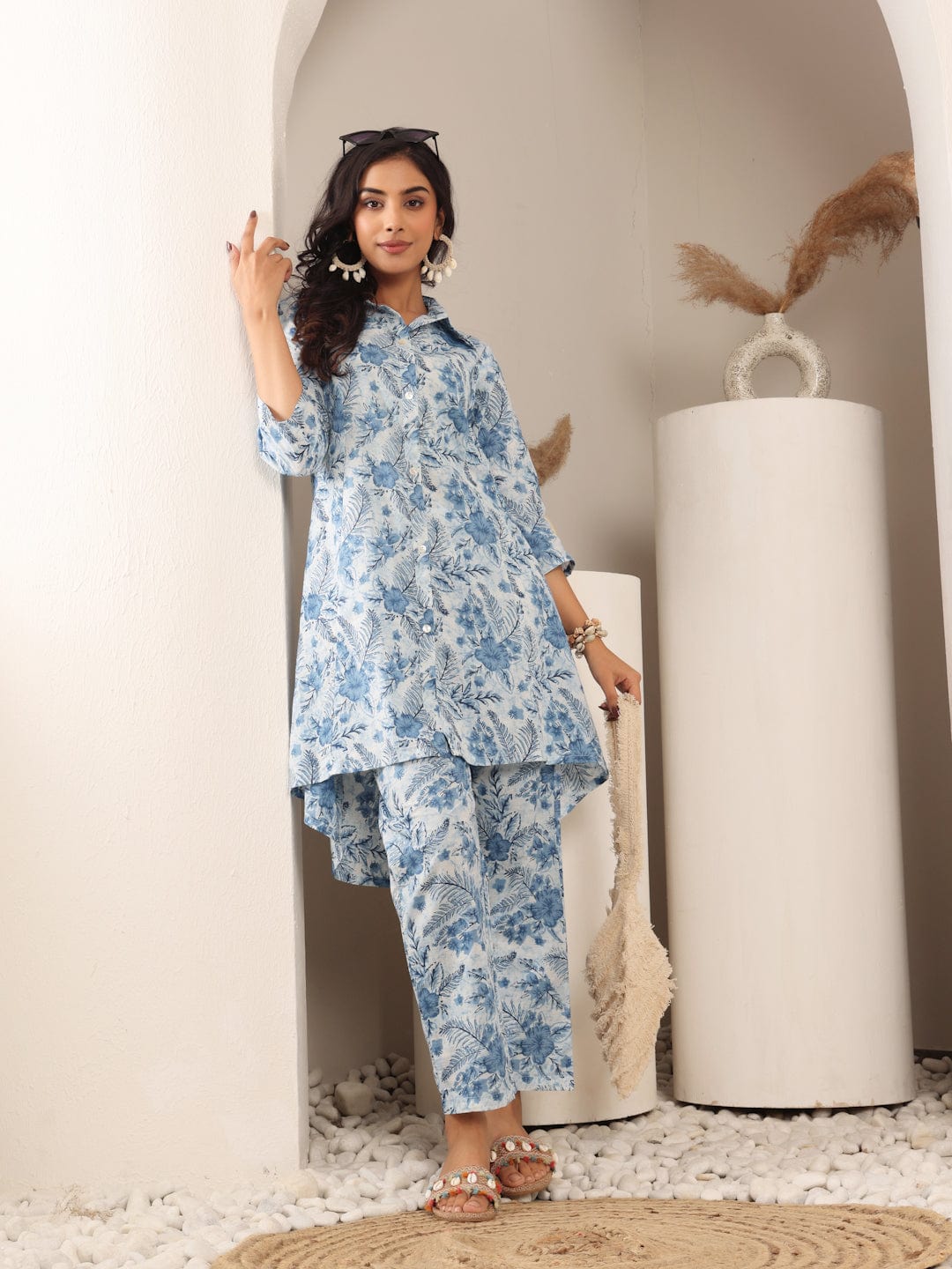 The Kurti Collection Women Blue Floral Printed Hi-Low Hem Style Kurta Sets