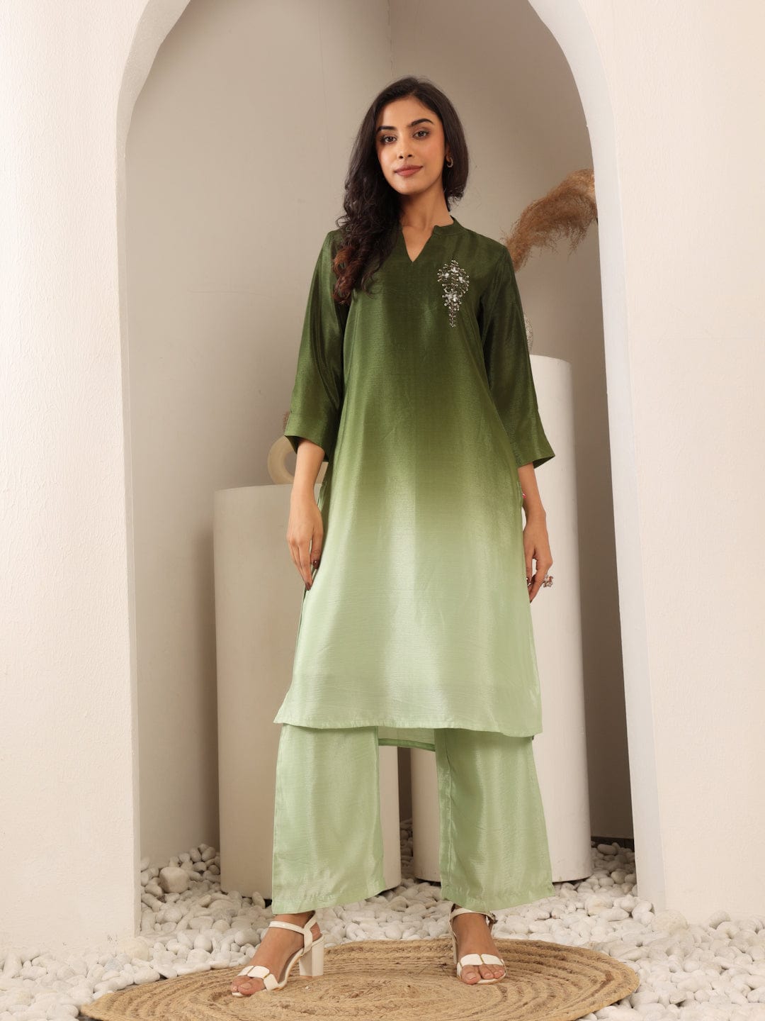The Kurti Collection Women Mandarin Collar Placement Embroidered Kurta Paired With Tonal Bottom