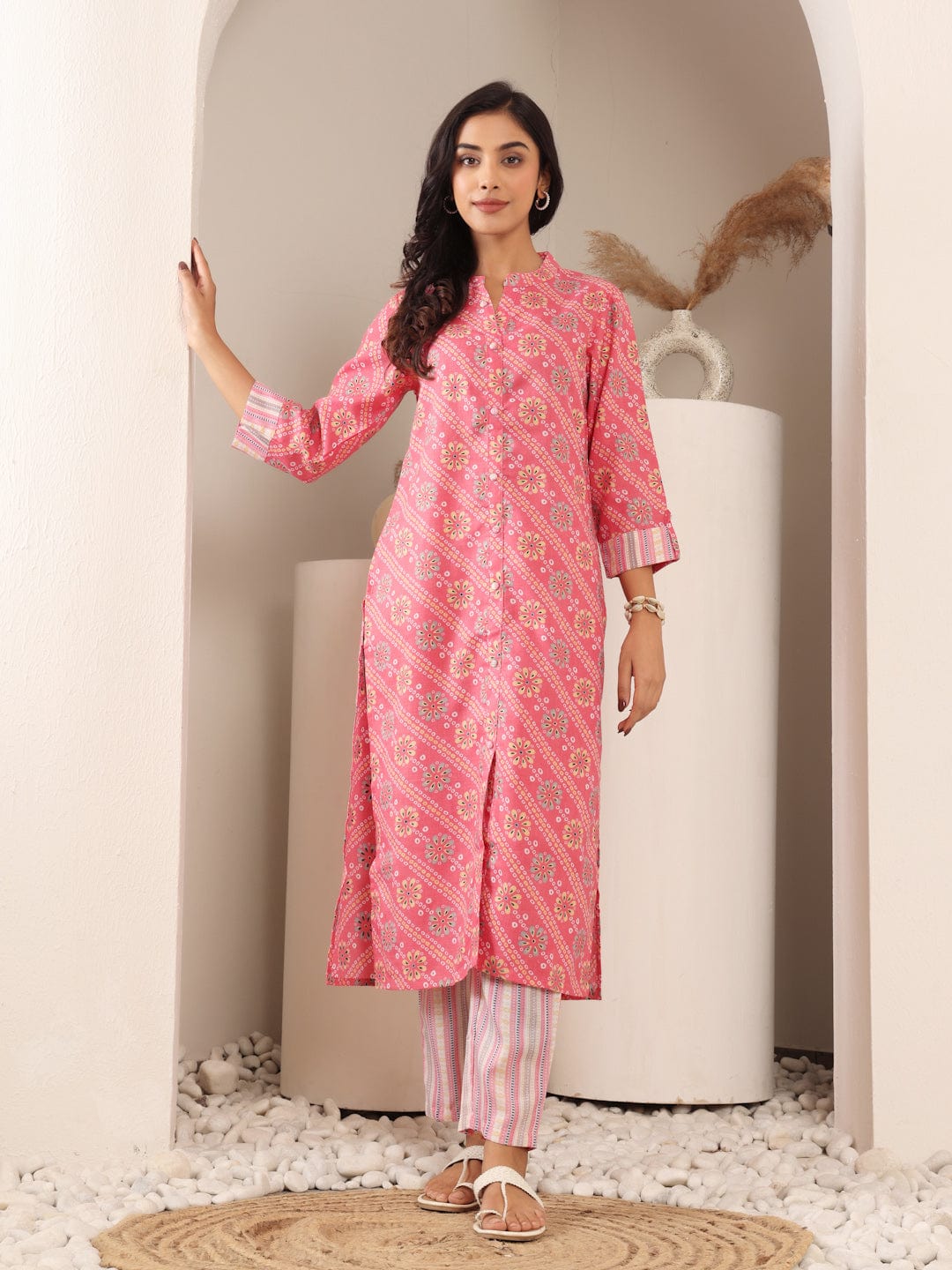 The Kurti Collection Women Coral Pink Bandhani Printed Kurta With Trouser