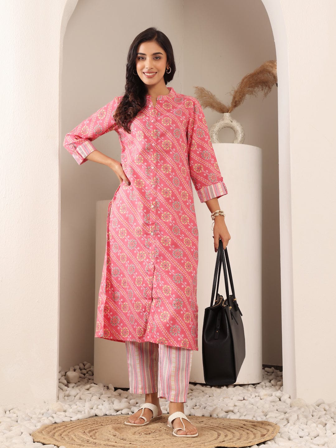 The Kurti Collection Women Coral Pink Bandhani Printed Kurta With Trouser