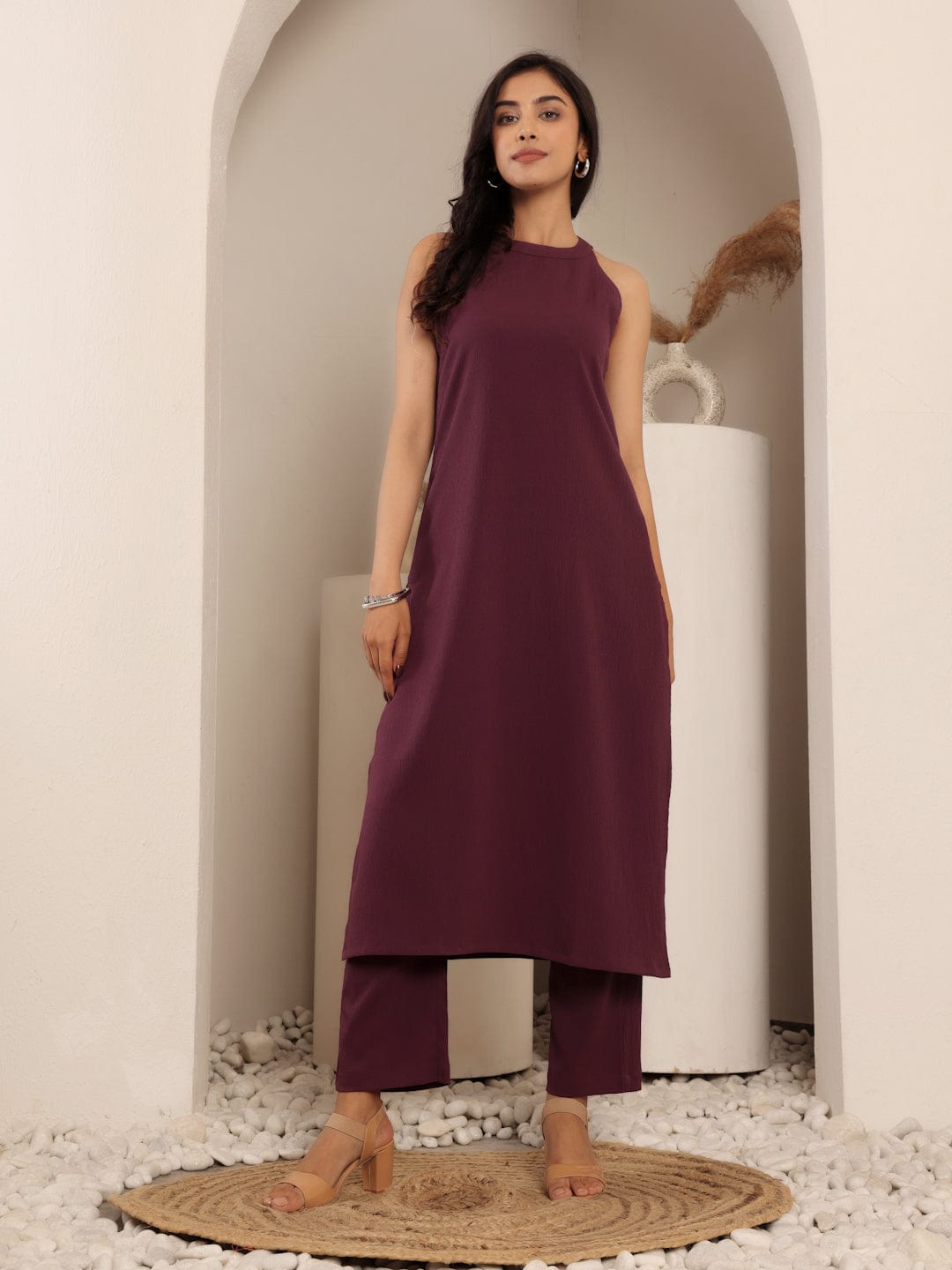 The Kurti Collection Women Halter Neck Straight Kurta Paired With Tonal Bottom And Printed Dupatta