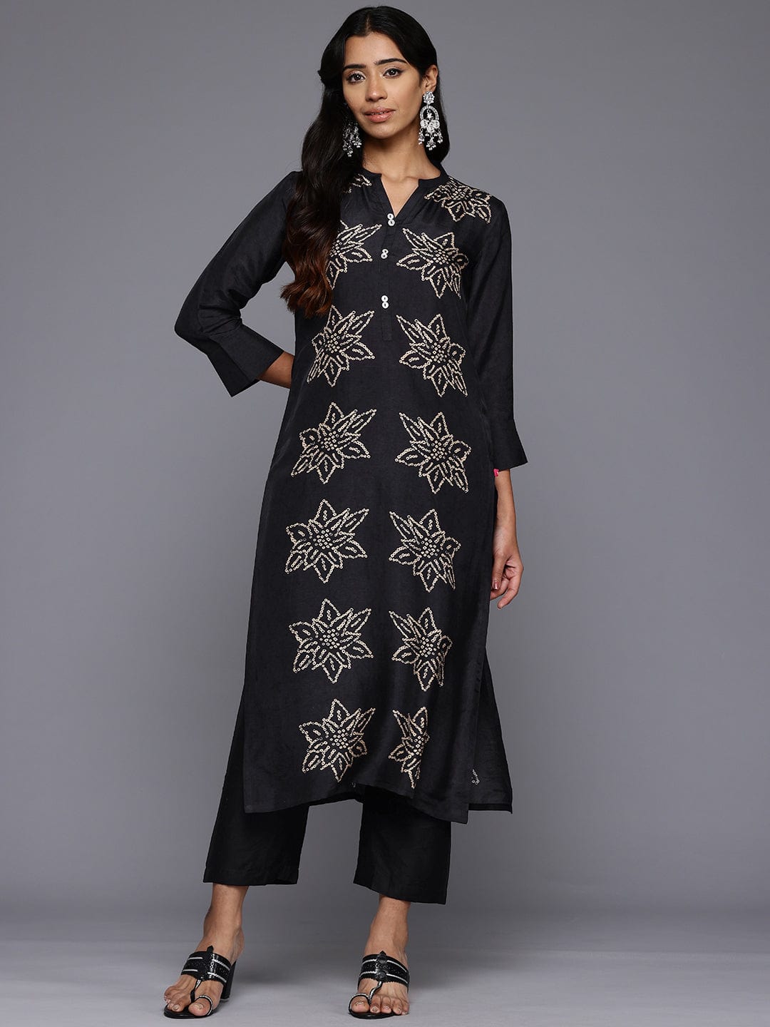 The Kurti Collection Women Black Bandhani Printed Straight Kurta