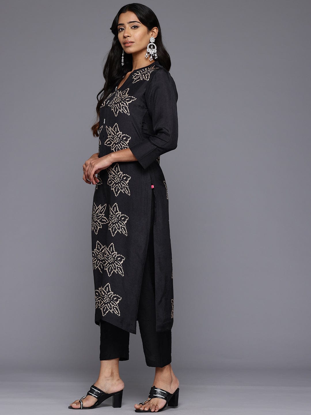The Kurti Collection Women Black Bandhani Printed Straight Kurta