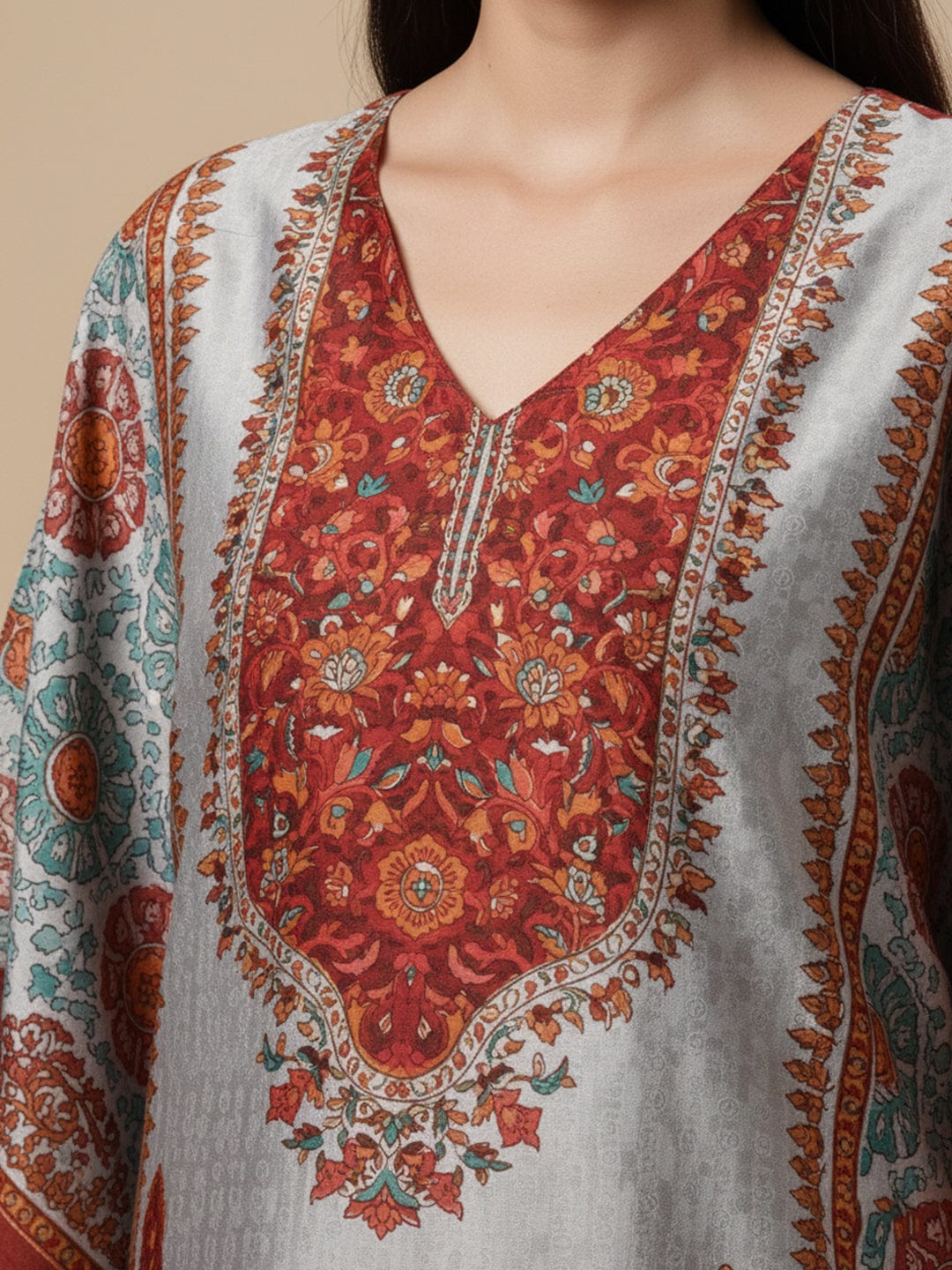 Women Floral Printed Kurta with Trousers