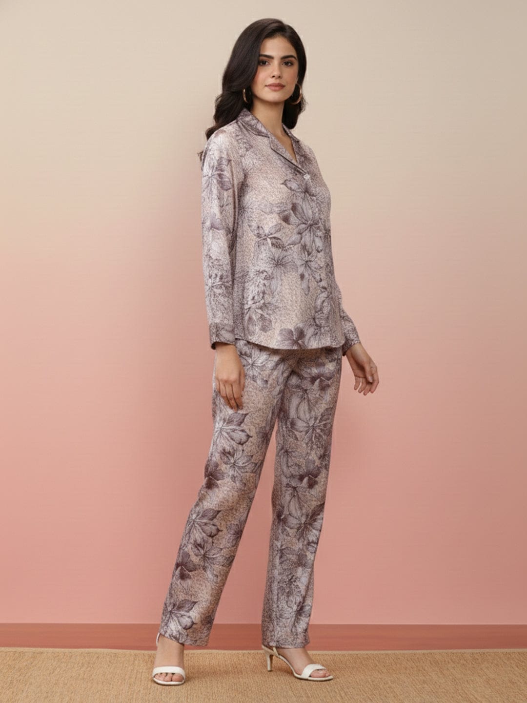 KSUT Women Grey Floral Printed Top Paired With Tonal Printed Bottom