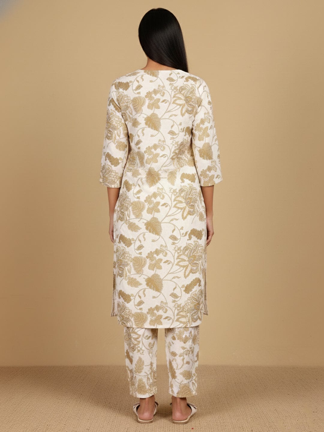KSUT Women Round Neck Bold Print Co Ord Set
