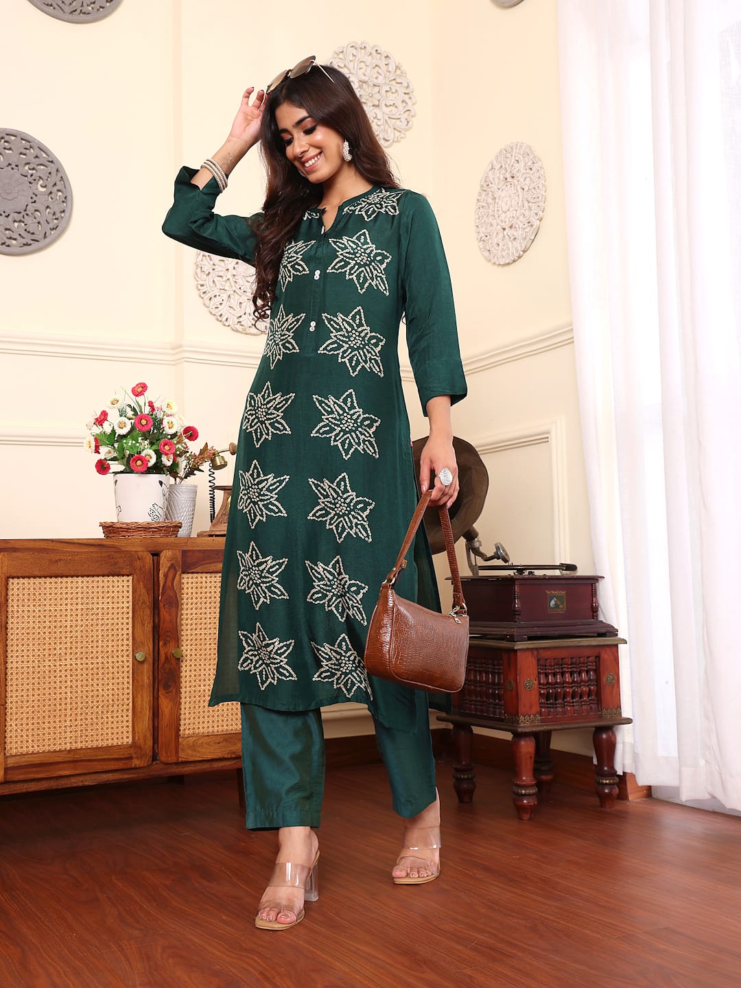 The Kurti Collection Women Green Bandhani Printed Straight Kurta