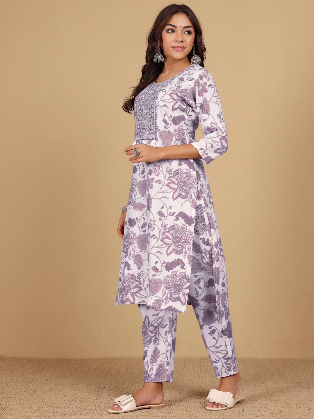 KSUT Women Round Neck Bold Print Co Ord Set