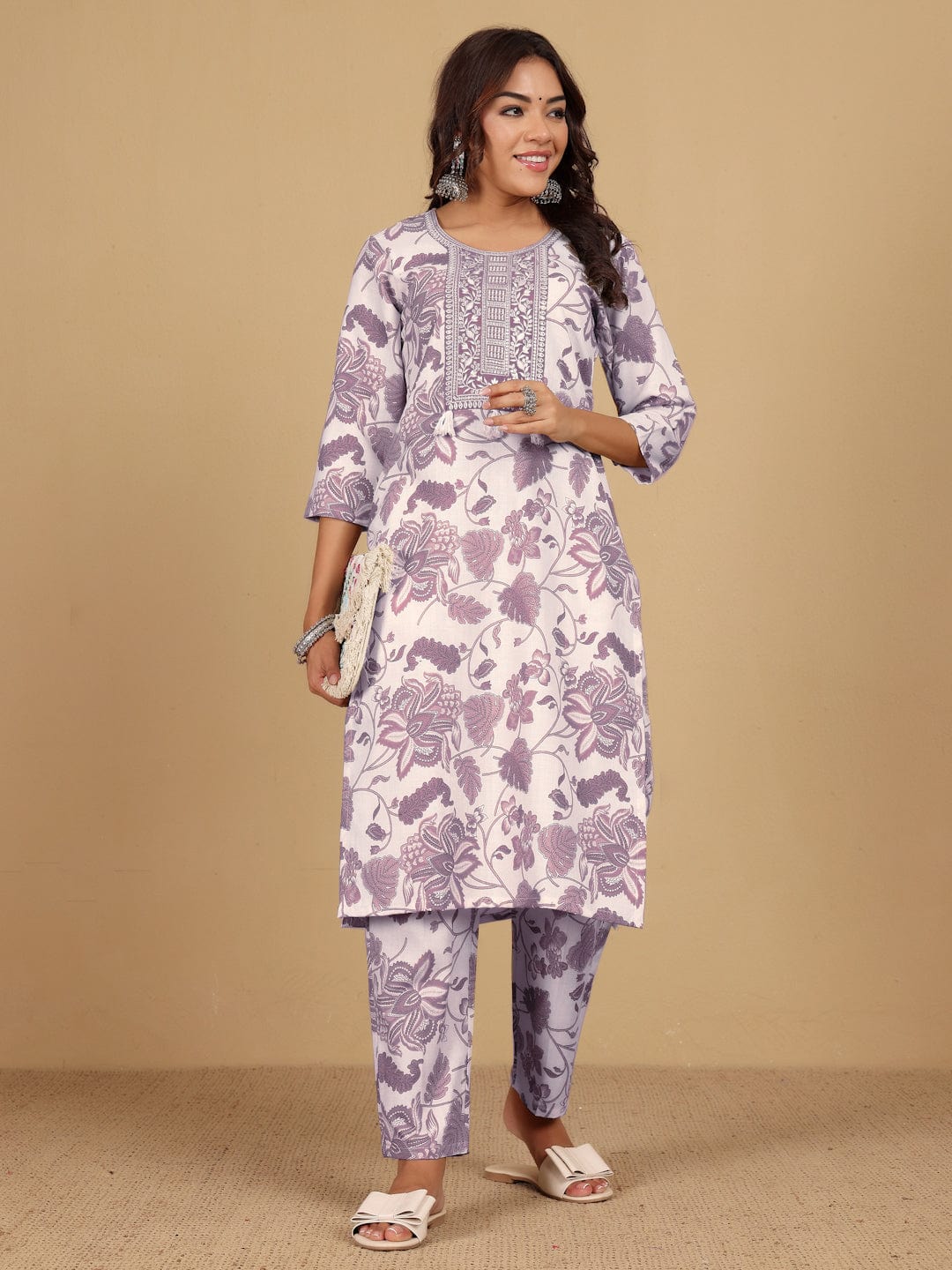 KSUT Women Round Neck Bold Print Co Ord Set