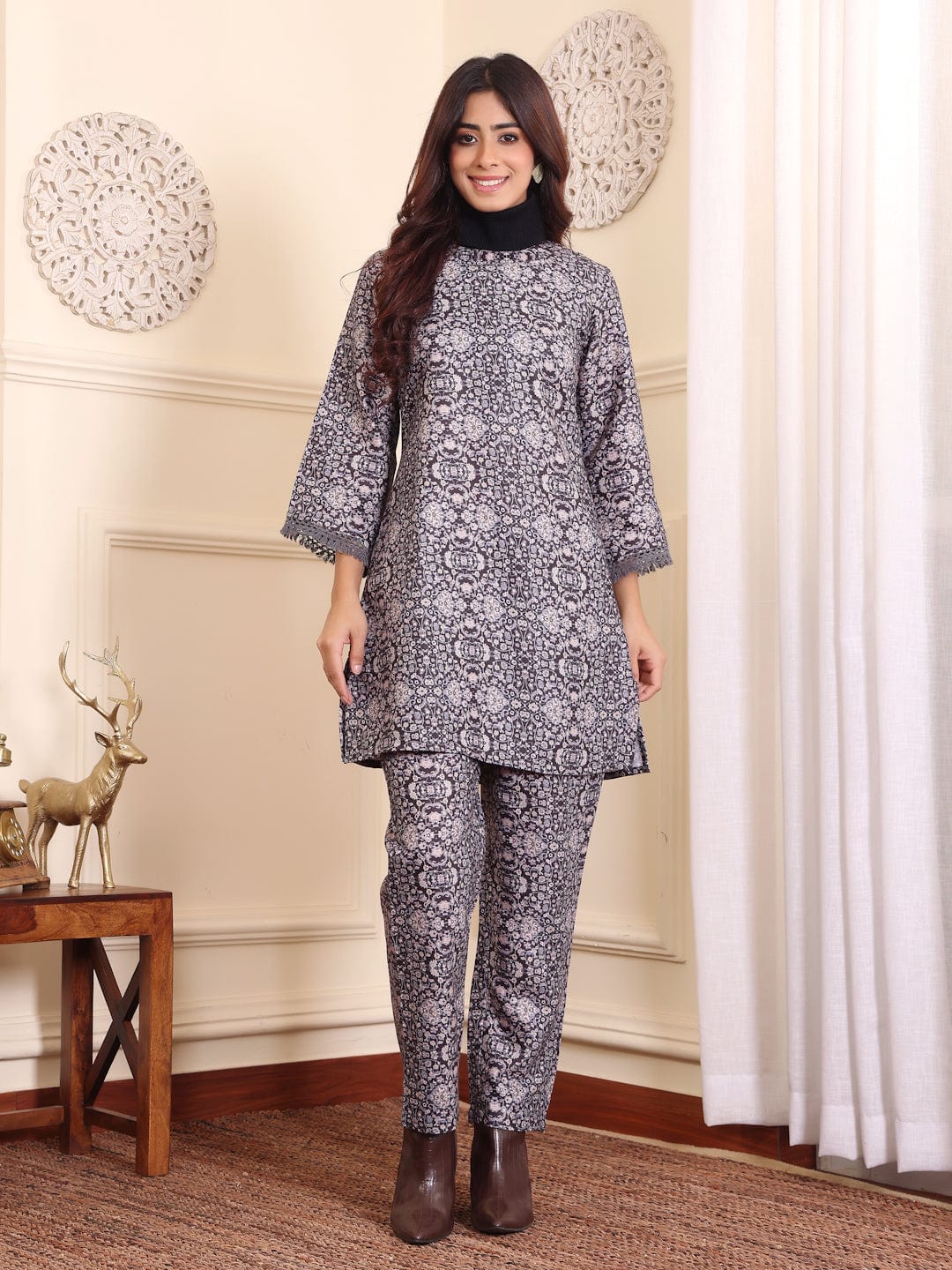 The Kurti Collection Women Grey Printed Winter Co-Ord Set.